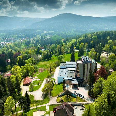 Interferie Sport Hotel Bornit 스클라르스카포렘바 외부 사진