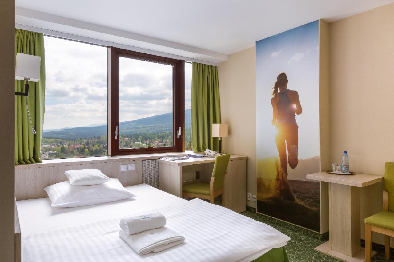 Interferie Sport Hotel Bornit 스클라르스카포렘바 외부 사진