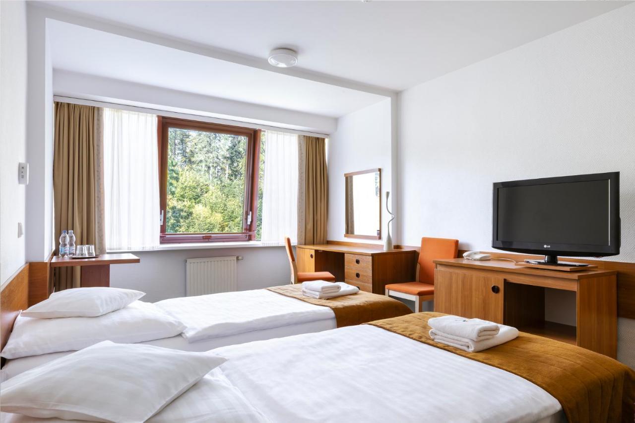 Interferie Sport Hotel Bornit 스클라르스카포렘바 외부 사진