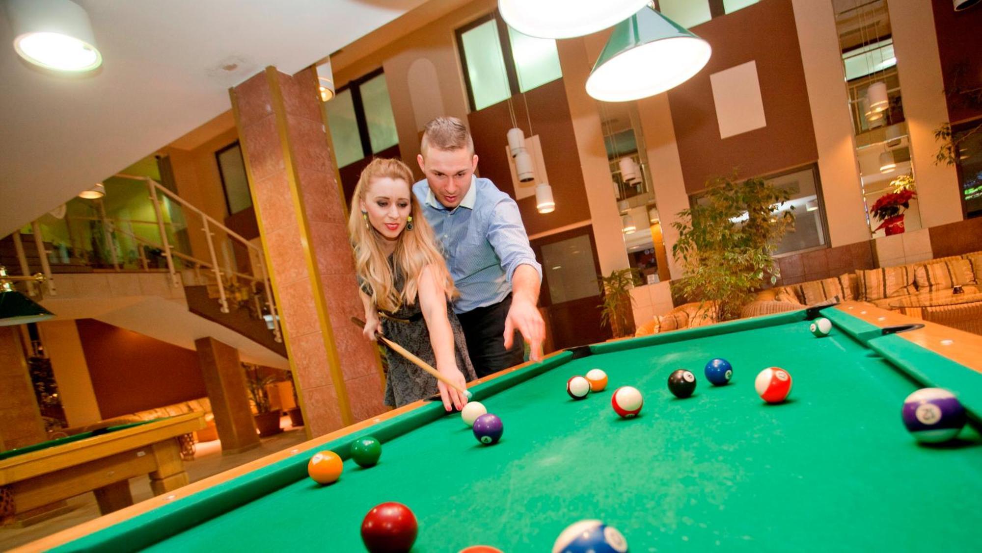Interferie Sport Hotel Bornit 스클라르스카포렘바 외부 사진
